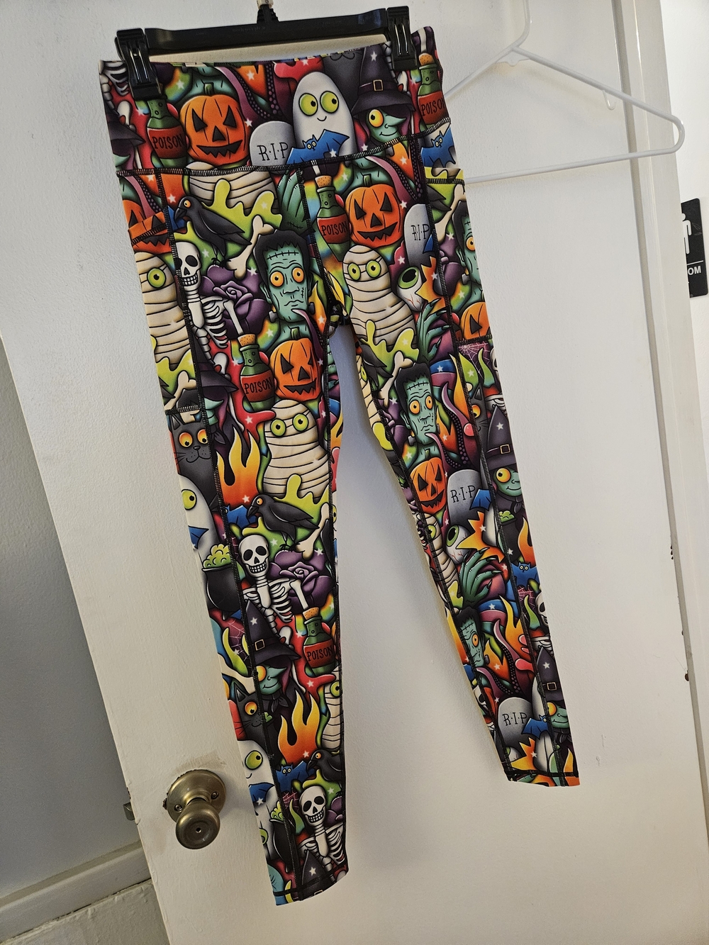 Halloween Graphic Leggings - Multicolor
